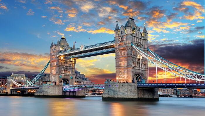 Victorian era Tower Bridge history resource for kids